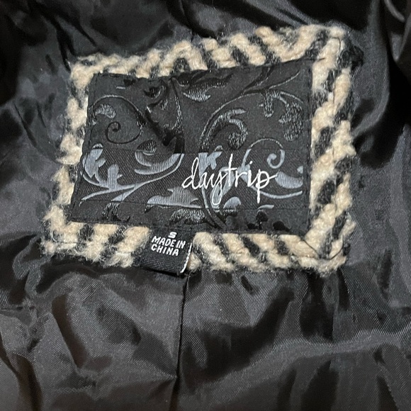 petticoat jacket - Picture 4 of 6